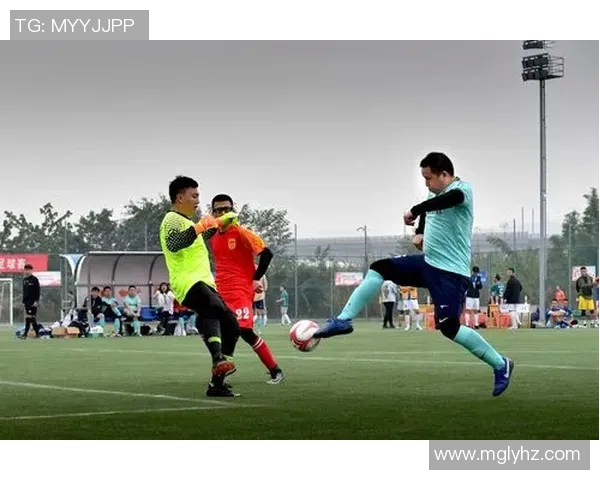 足球明星齐聚深圳2023激情之旅展现足球魅力与城市风采